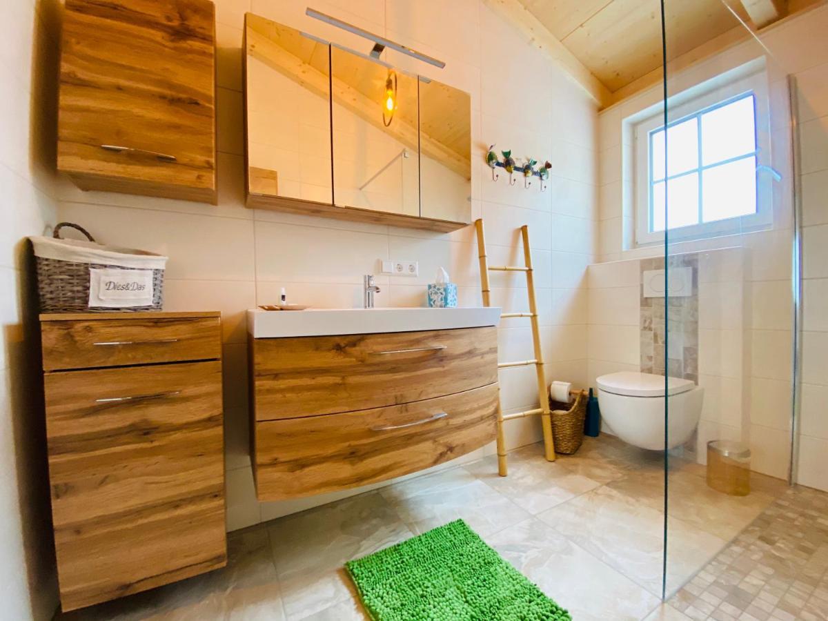 Apartments Edelweiss & Enzian - Gaestehaus Zum Fuchs Хермагор Екстериор снимка