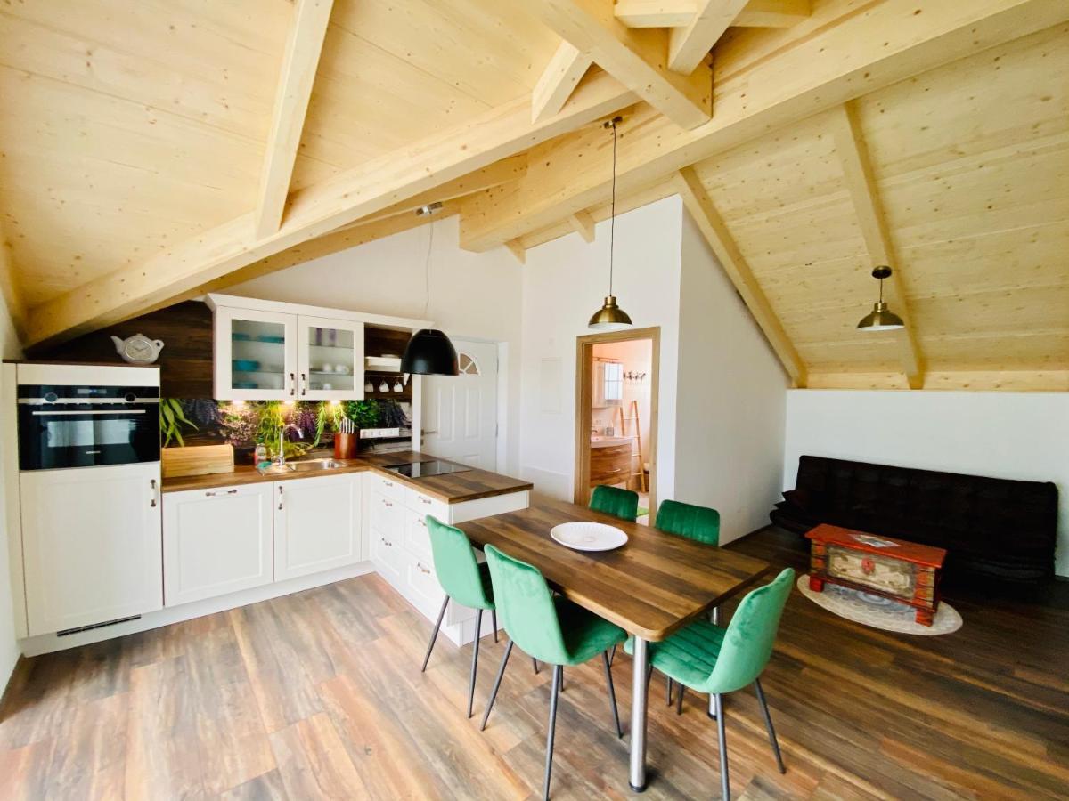 Apartments Edelweiss & Enzian - Gaestehaus Zum Fuchs Хермагор Екстериор снимка
